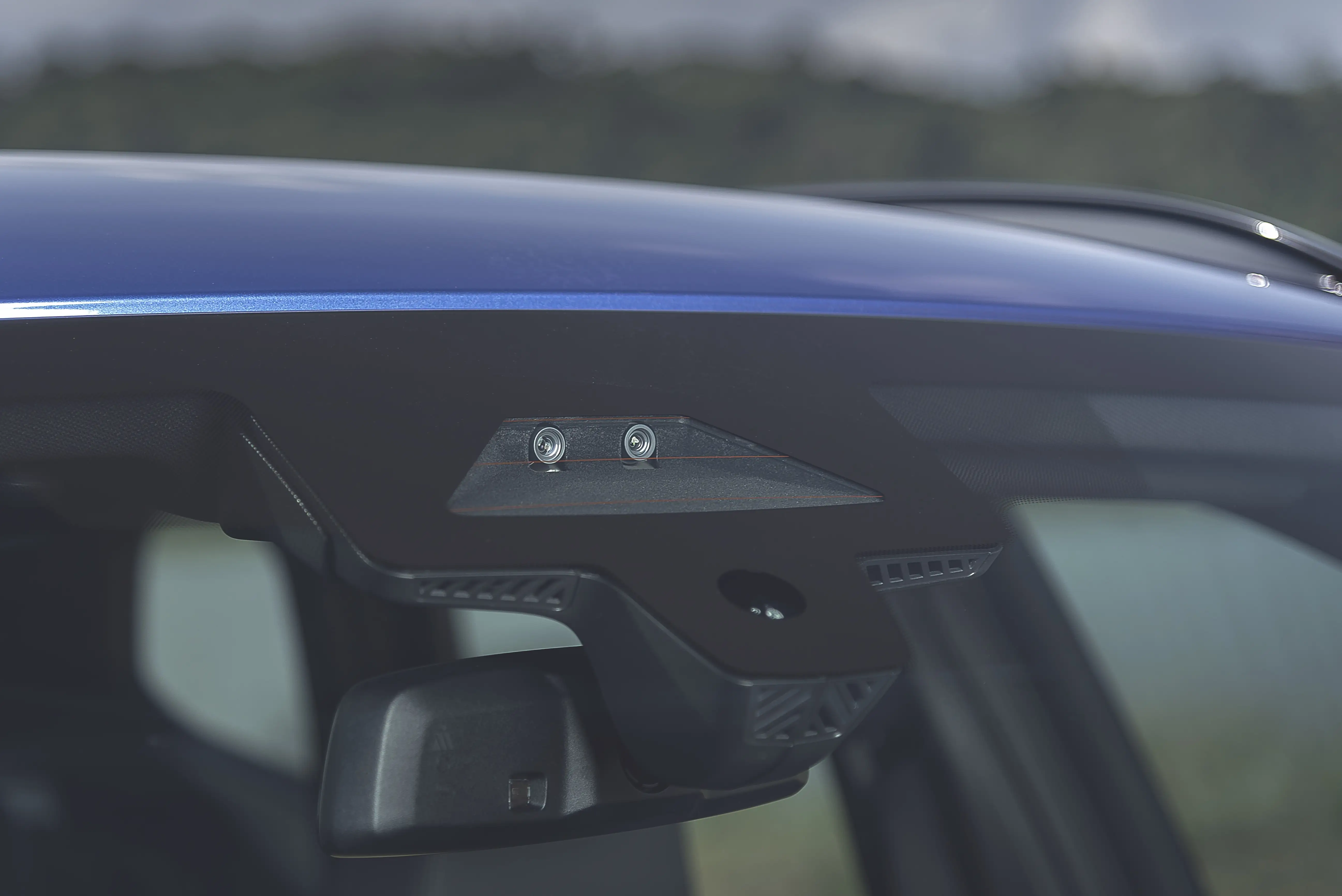 Auto stiklu maiņa, auto stiklu remonts, vējstikla kameras kalibrēšana, tonēšana auto stikliem, auto stiklu tirdzniecība, AUTO-GLASS.LV